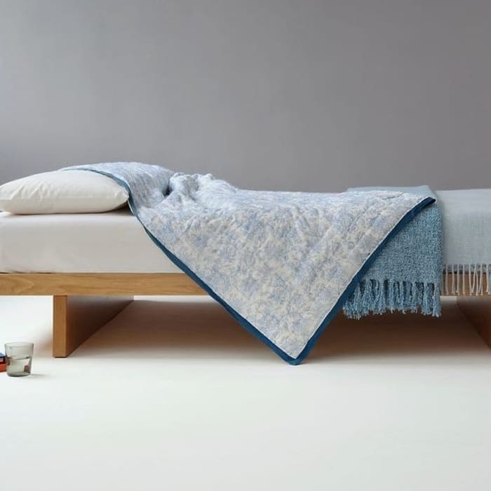 Купить кровати на Сахалине | Недорогая цена и бесплатная доставка